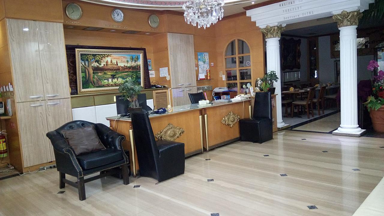 Berkeley Business Hotel Zhongzheng Hsinchu stad Exteriör bild